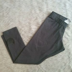 Nike I Capri Skinny Leggings
